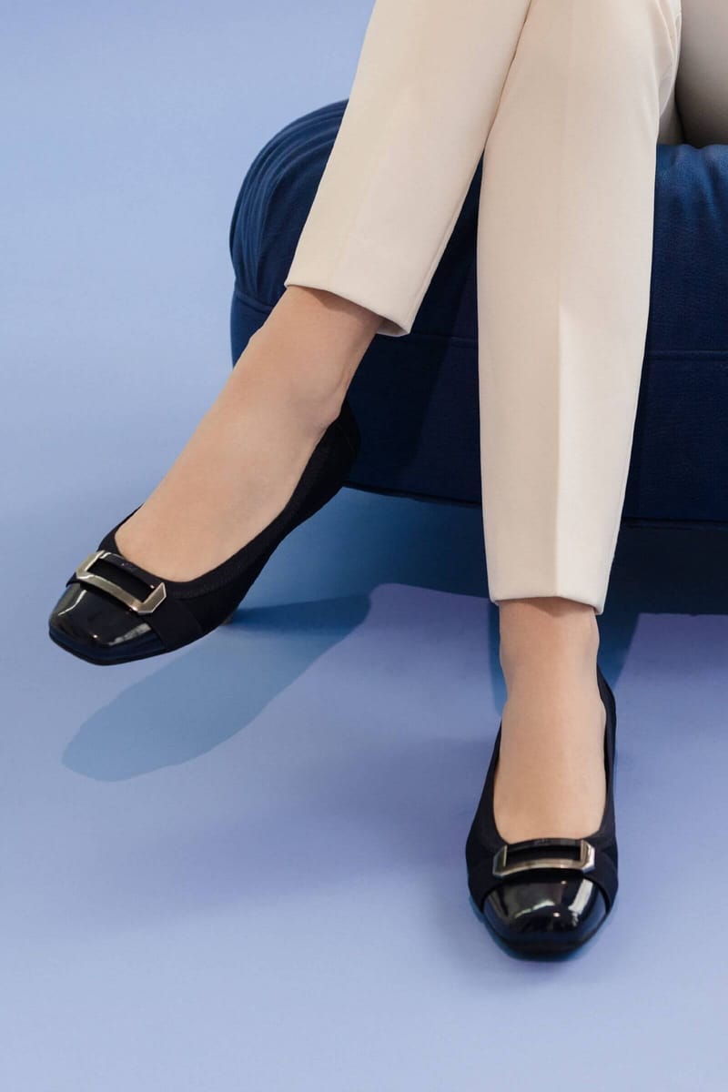 Anne Klein Spring Campaign